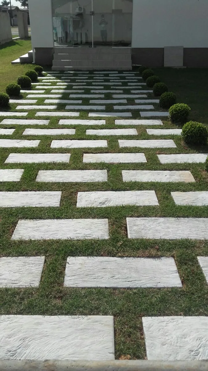 Dormente Cimento Cinza – Caminho De Jardim Ou Calçada 73×30.