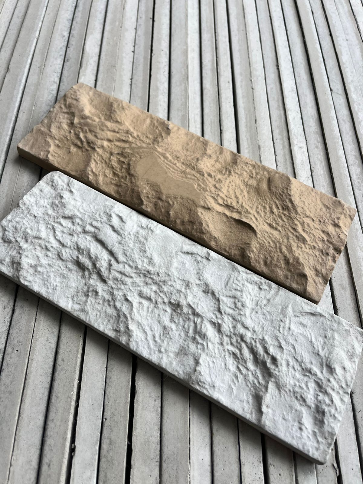 Revestimento Rockface Cimentício 10×30 – Pedras Naturais